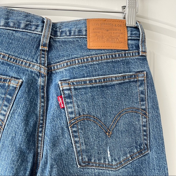 Levi Wedgie Jeans - Picture 3 of 4